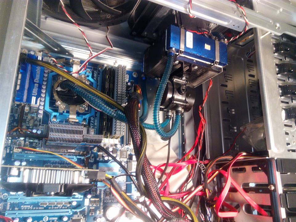 Κατασκευή Desktop PC με υδρόψυκτη CPU